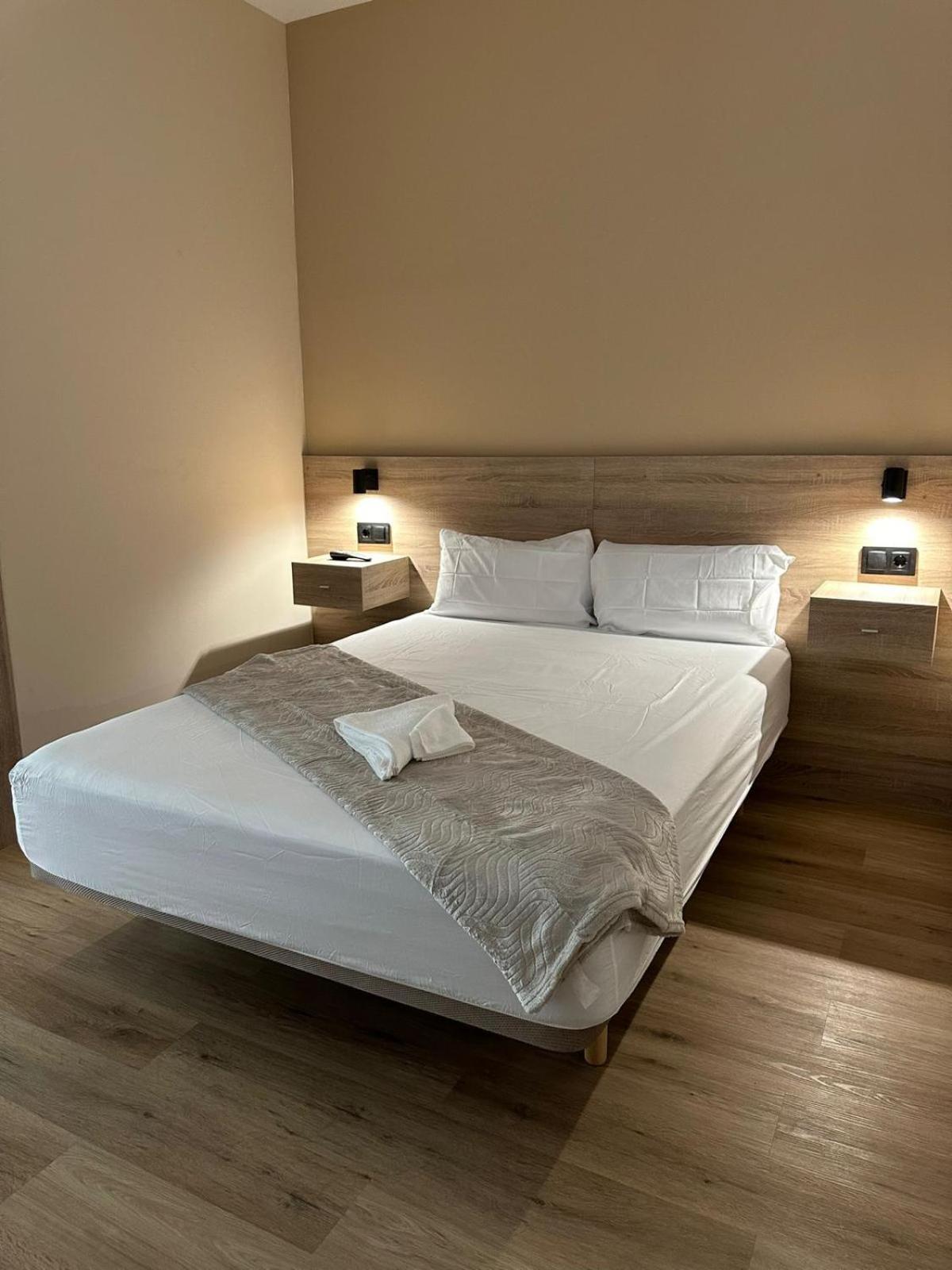 Optimus Comfort Campoamor 101 Valencia Exterior photo