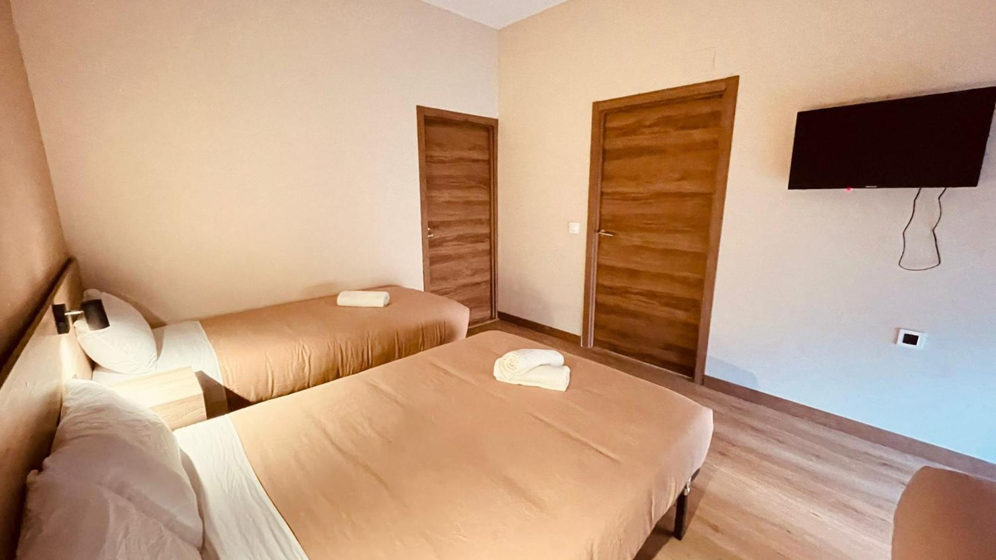 Optimus Comfort Campoamor 101 Valencia Exterior photo