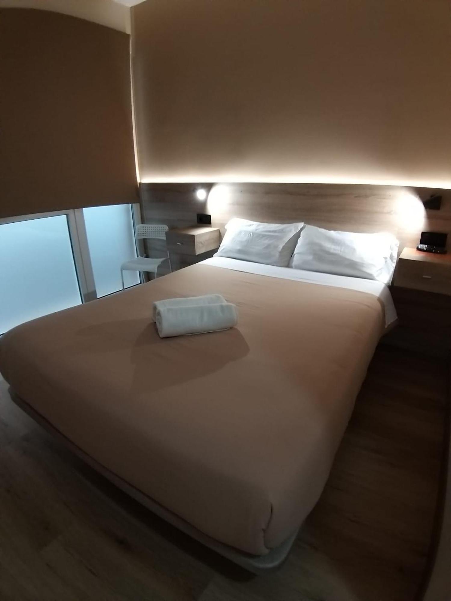 Optimus Comfort Campoamor 101 Valencia Exterior photo